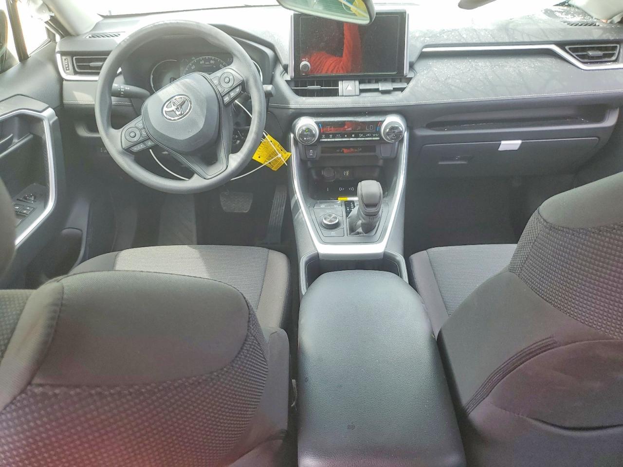 2025 Toyota Rav4 Le - zdjęcie 8
