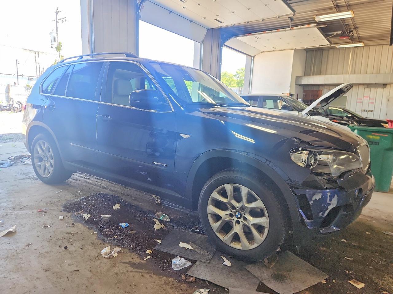 2013 BMW X5 xDrive35I - zdjęcie 4