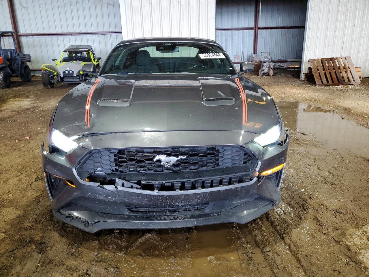 2023 Ford Mustang - zdjęcie 5