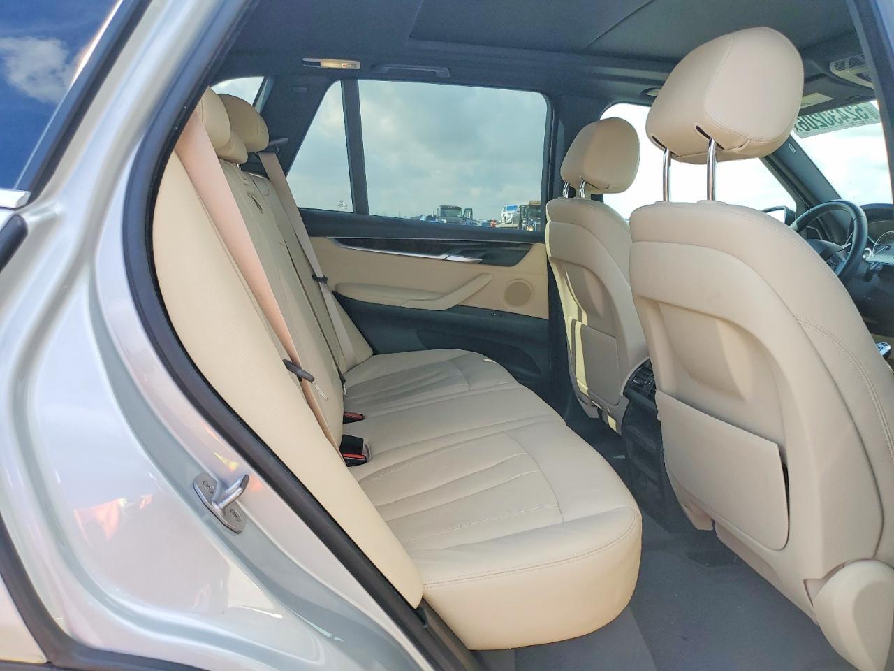 2017 BMW X5 xDrive35I - zdjęcie 10