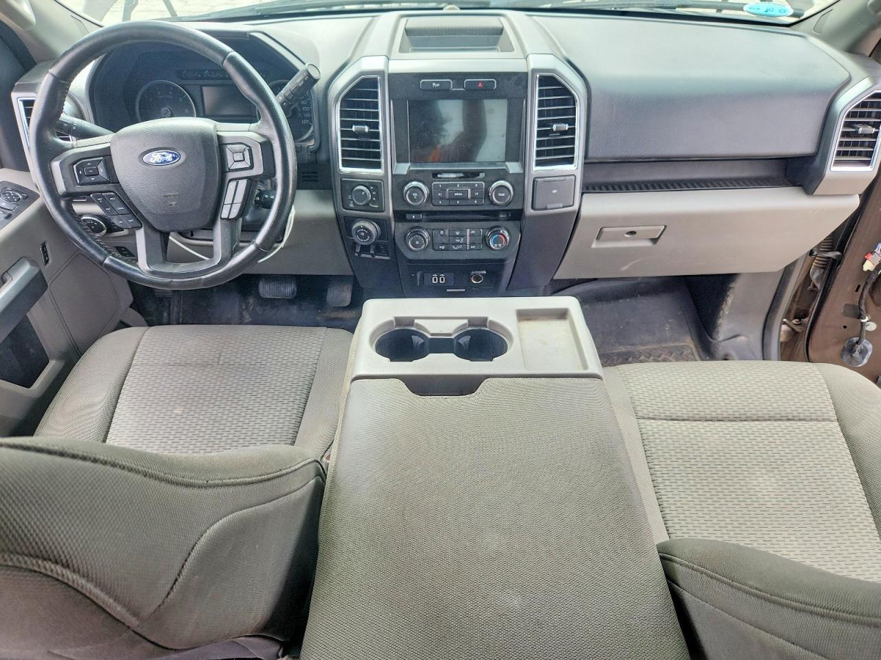 2016 Ford F150 Supercrew - zdjęcie 8