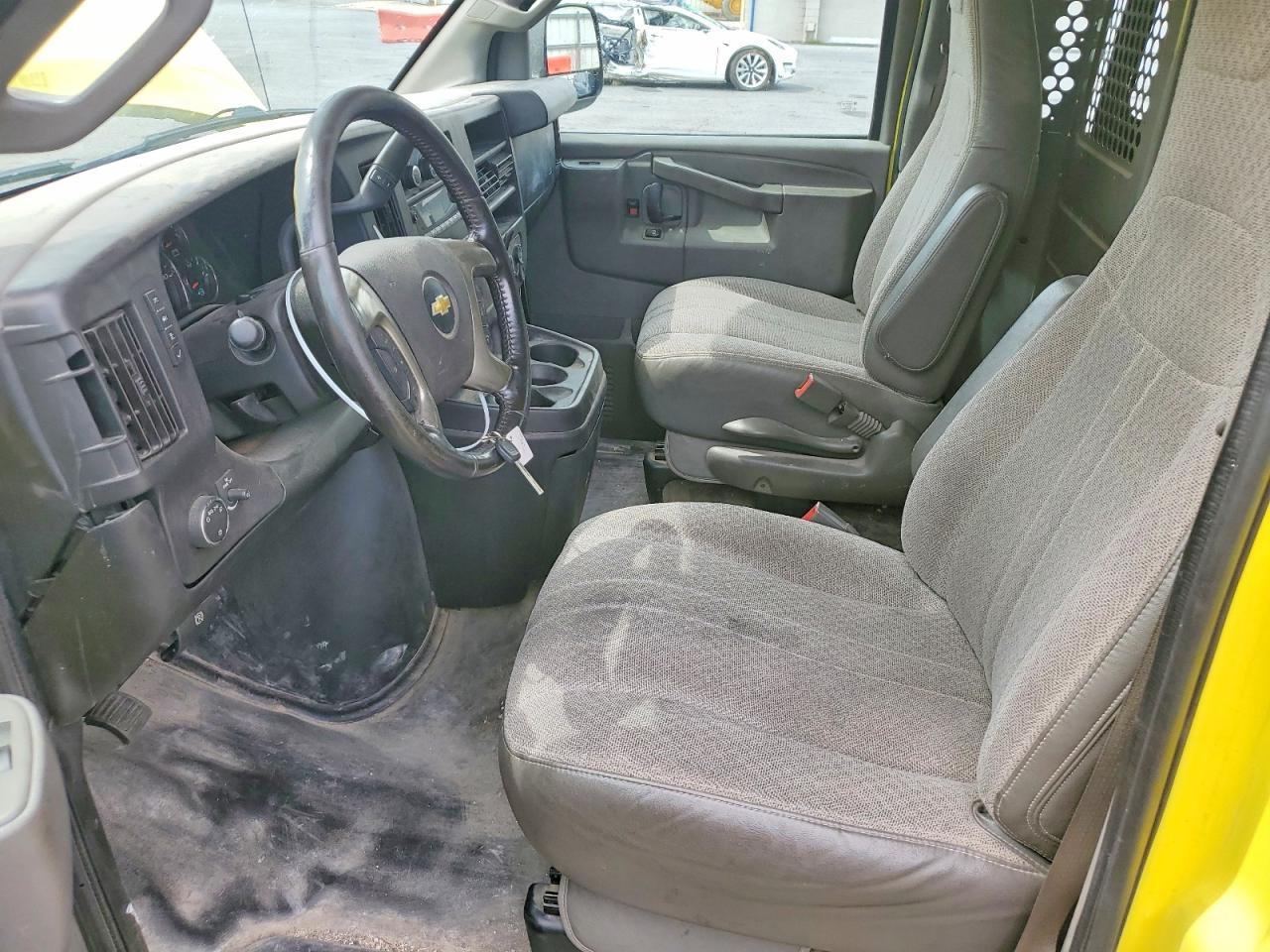 2019 Chevrolet Express G2500 - zdjęcie 7