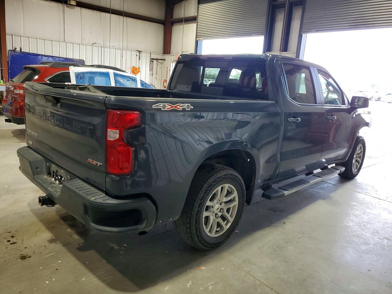 2020 Chevrolet Silverado K1500 Rst - zdjęcie 3