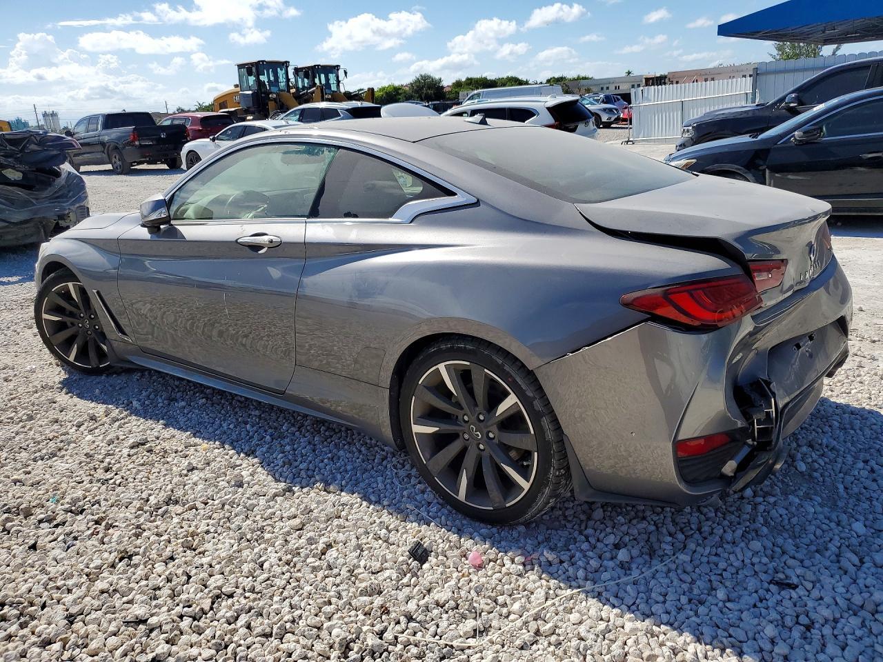 2022 Infiniti Q60 Luxe - zdjęcie 2