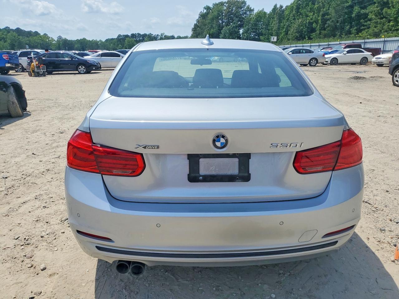 2018 BMW Seria 3 330i - zdjęcie 6