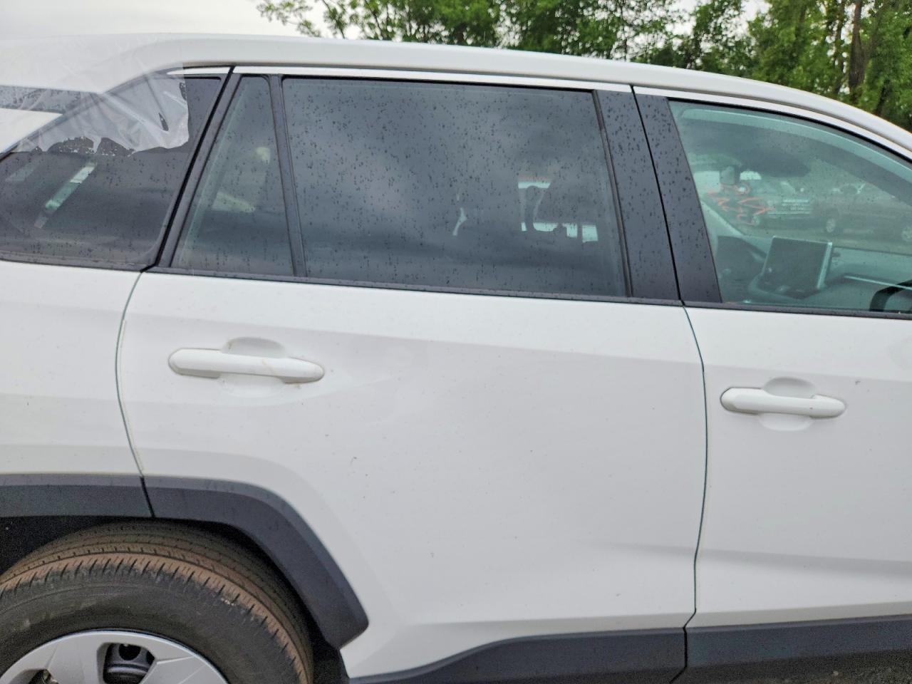 2024 Toyota Rav4 Le - zdjęcie 10