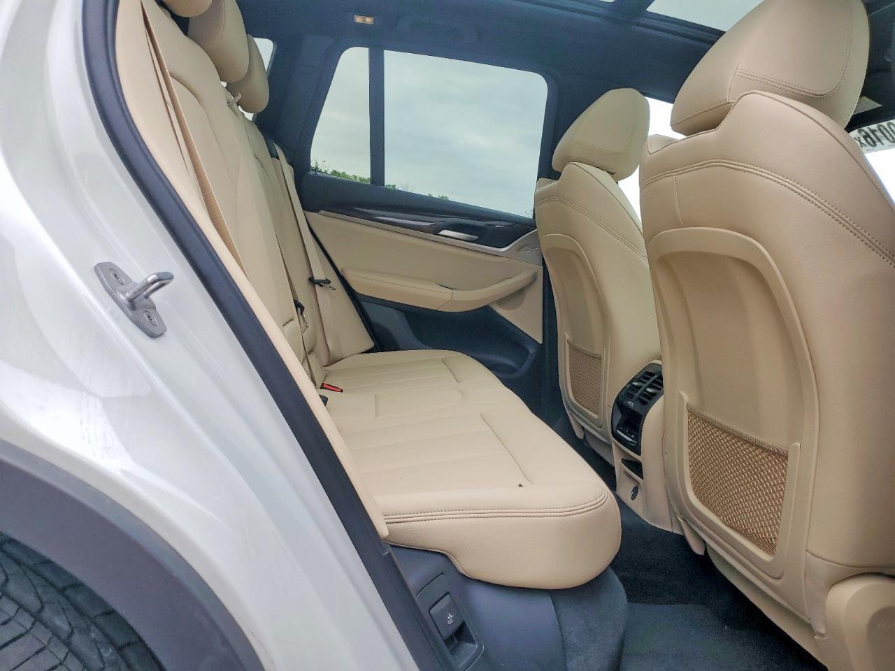 2018 BMW X3 xDrive30I - zdjęcie 11