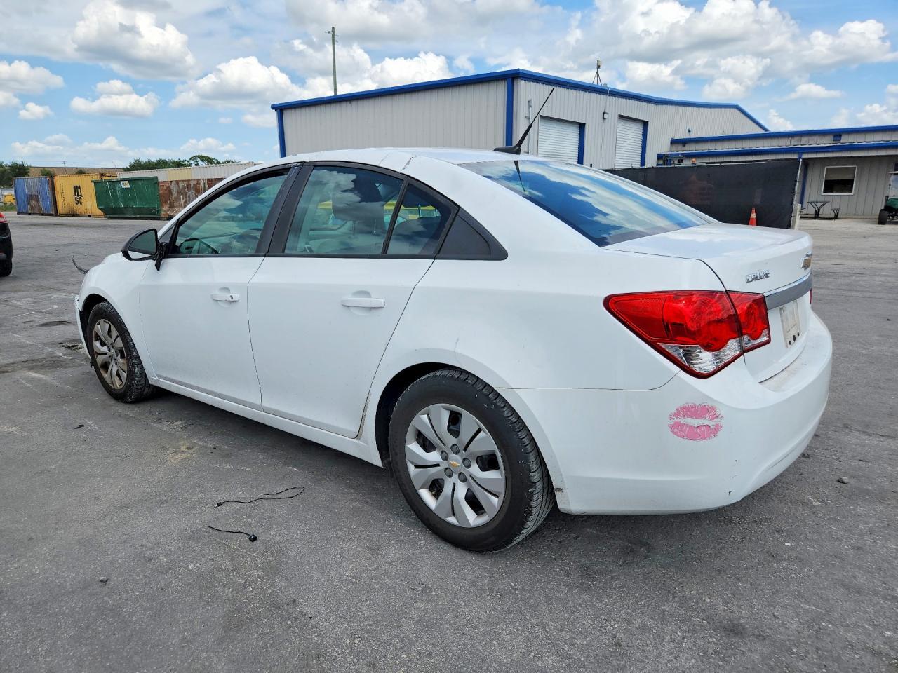 2014 Chevrolet Cruze Ls - zdjęcie 2