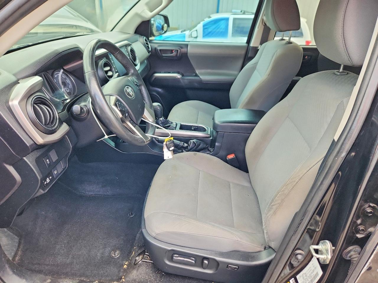 2021 Toyota Tacoma Sr5 V6 - zdjęcie 7