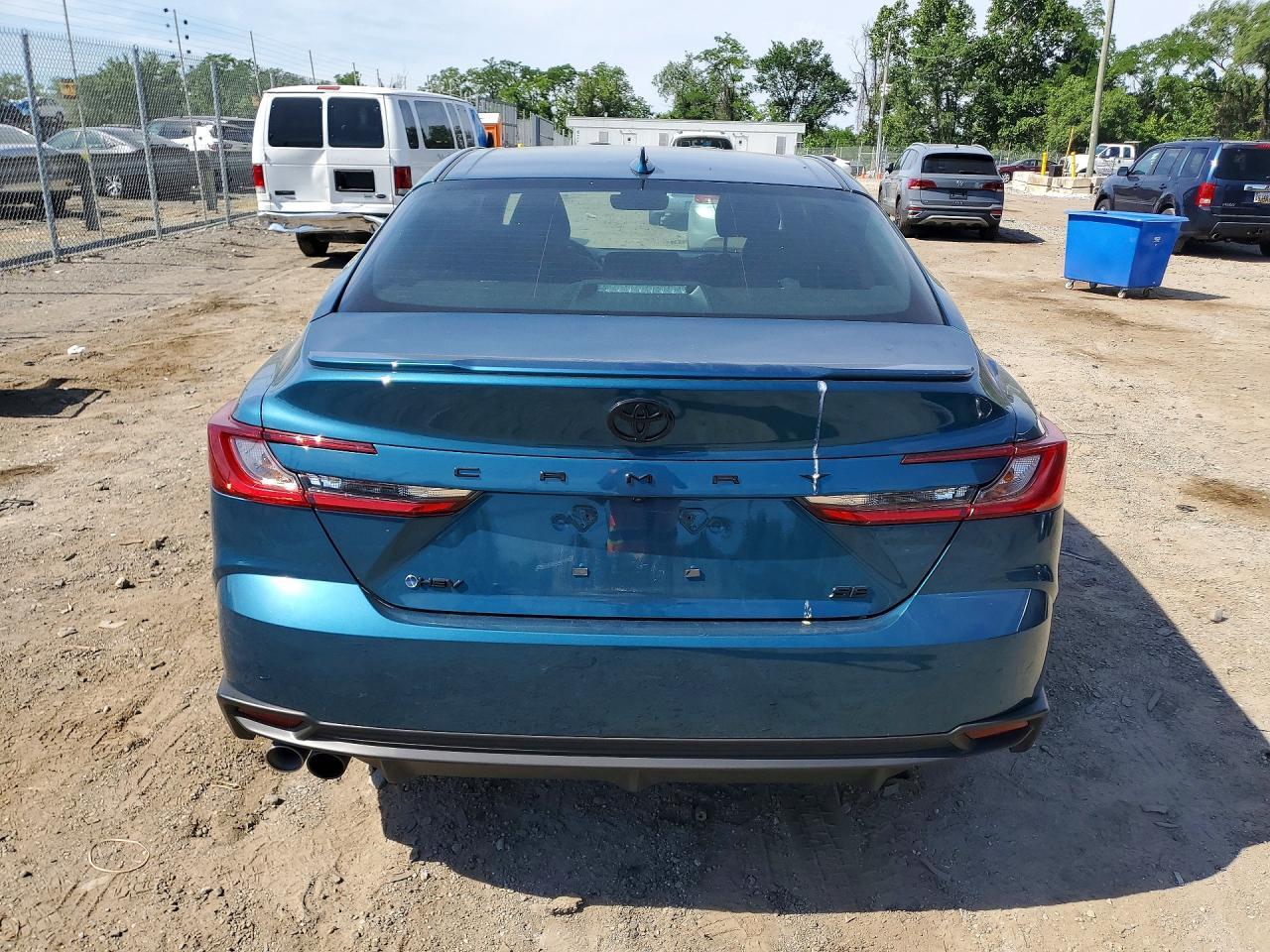 2026 Toyota Camry Se - zdjęcie 6