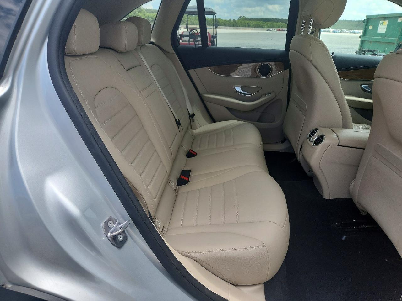 2019 Mercedes-Benz Glc 300 4Matic - zdjęcie 11