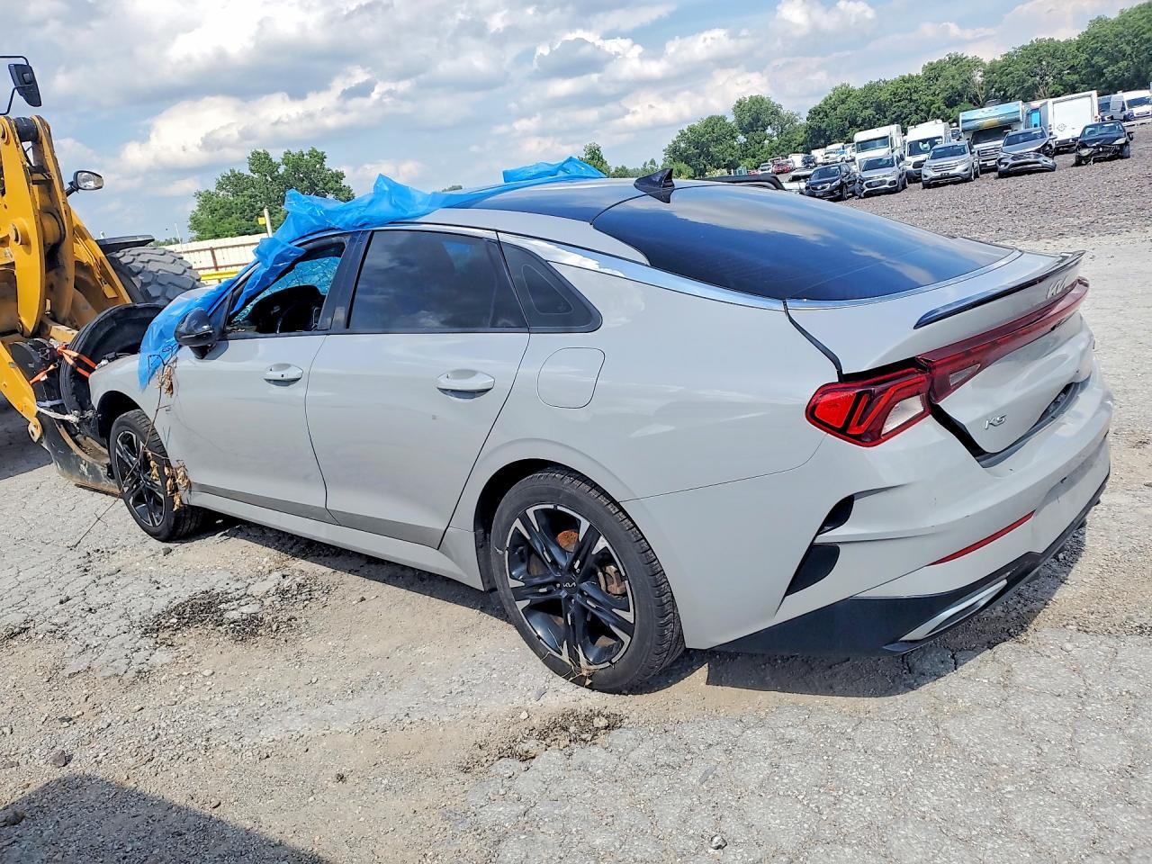 2022 Kia K5 Gt Line - zdjęcie 2