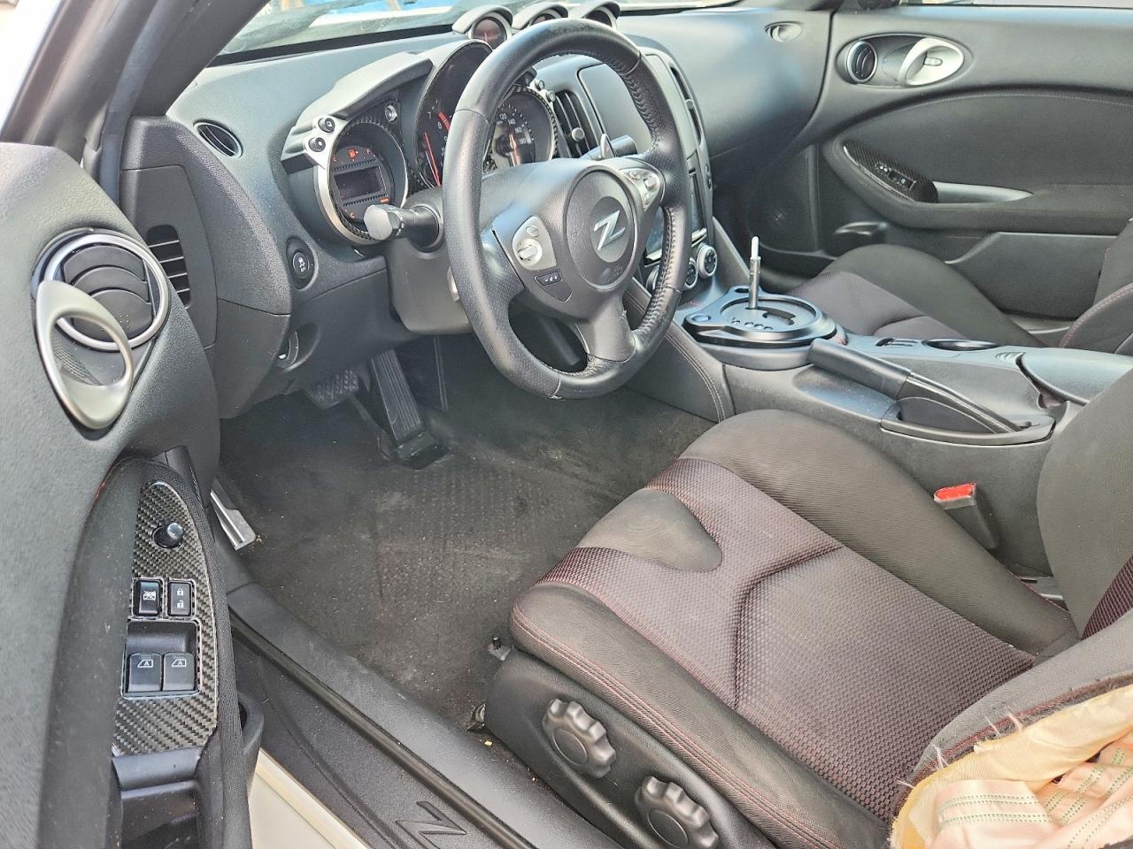2014 Nissan 370Z Base - zdjęcie 8