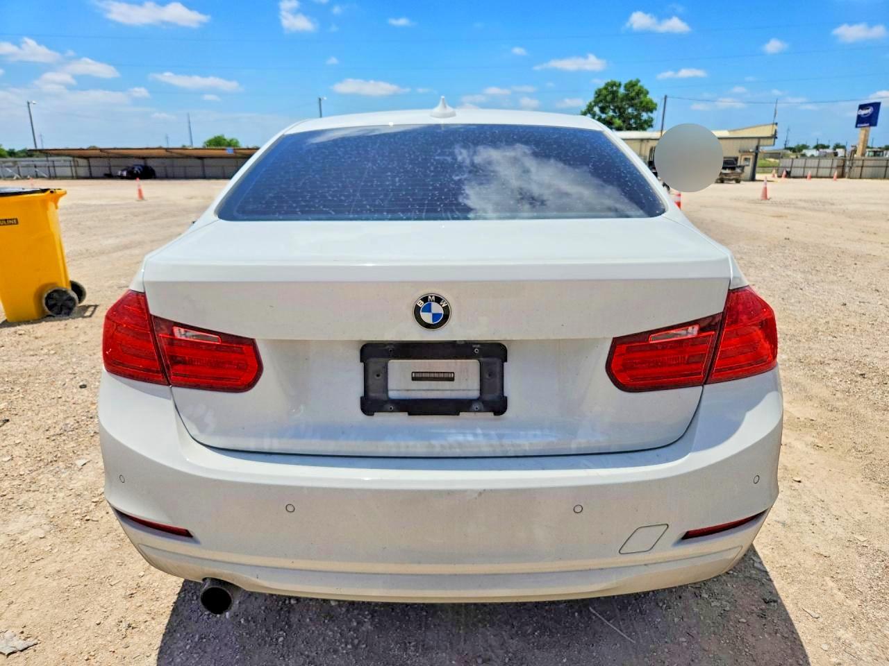 2015 BMW 320 I - zdjęcie 6
