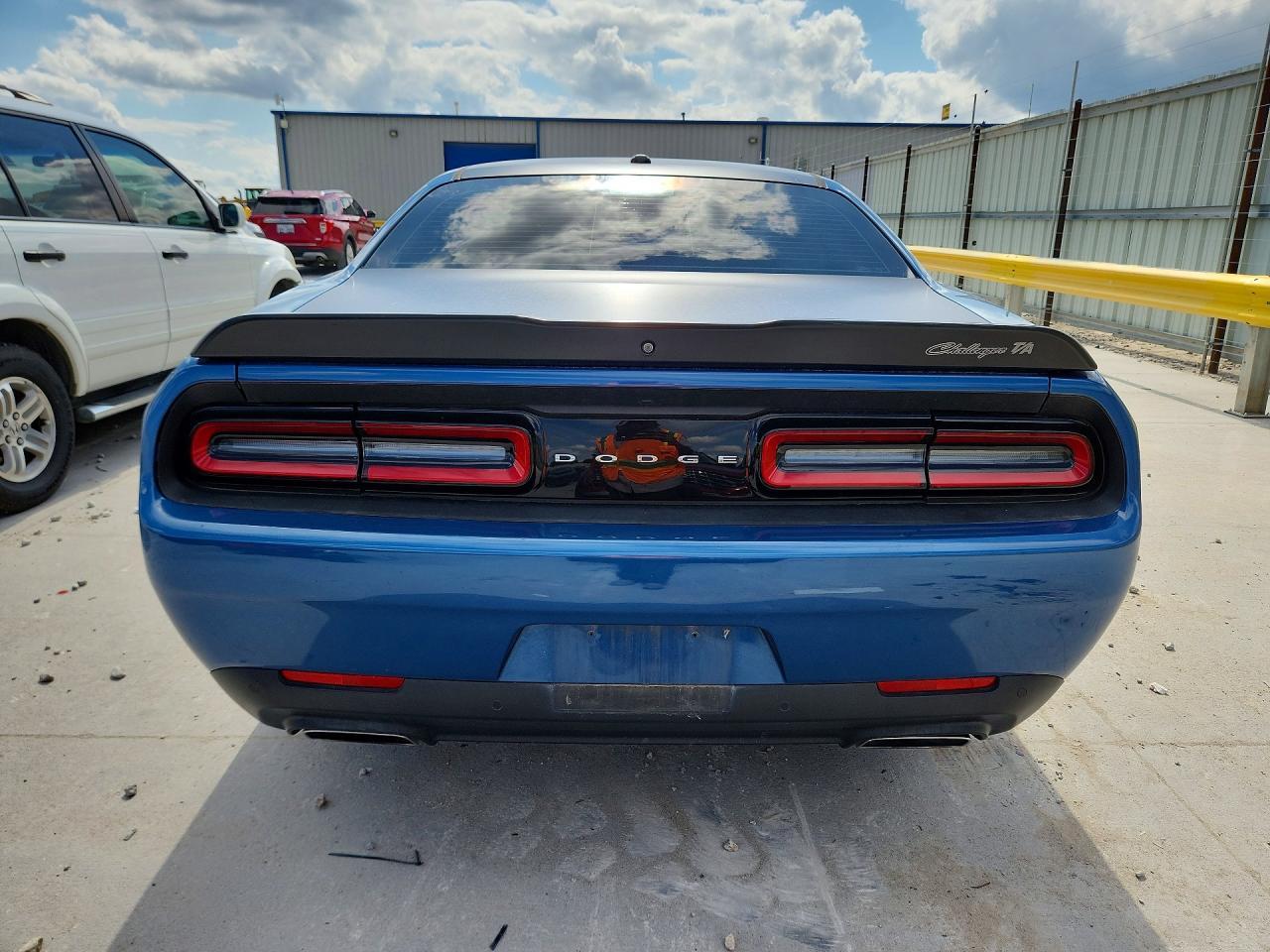 2022 Dodge Challenger R - zdjęcie 6
