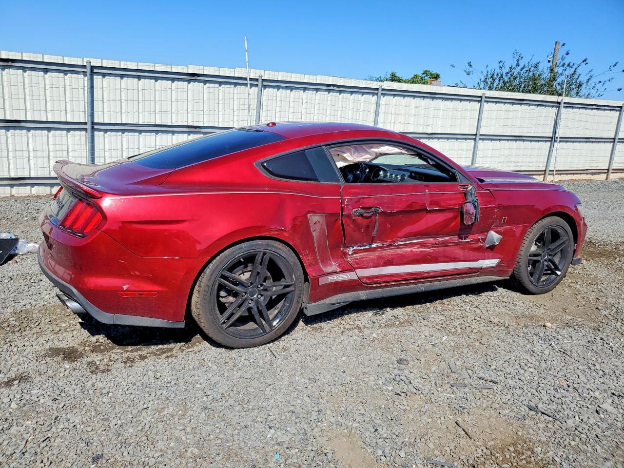 2015 Ford Mustang - zdjęcie 3