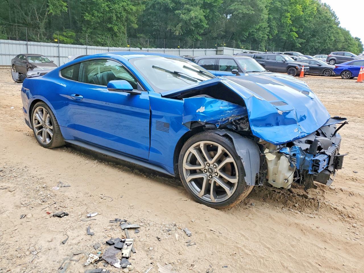 2019 Ford Mustang - zdjęcie 4