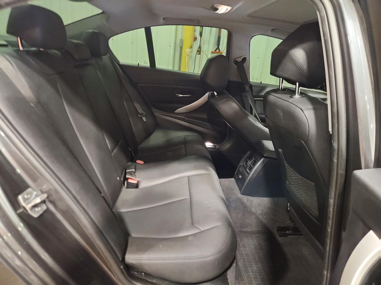 2018 BMW 320 Xi - zdjęcie 10