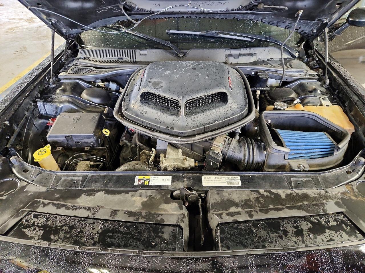 2015 Dodge Challenger R - zdjęcie 11