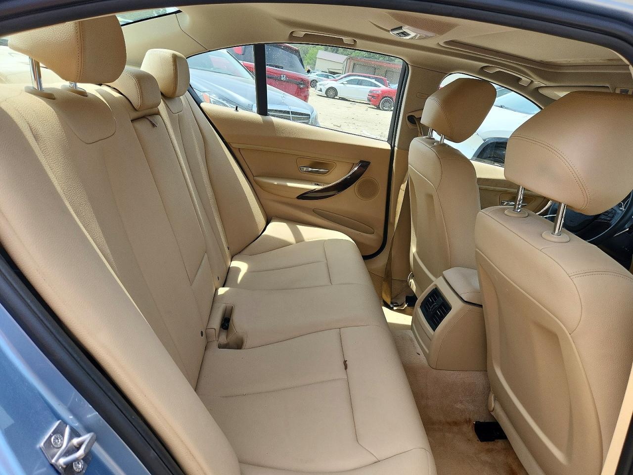 2014 BMW 320 I xDrive - zdjęcie 10