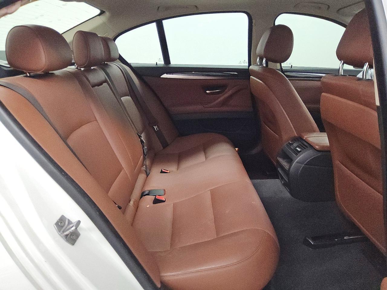 2016 BMW 535 I - zdjęcie 10