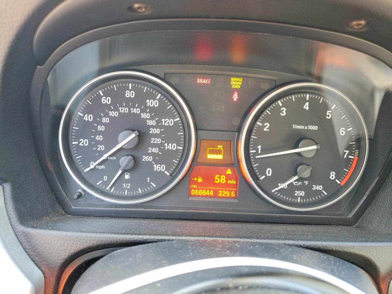2013 BMW Seria 3 Coupe 328i - zdjęcie 9