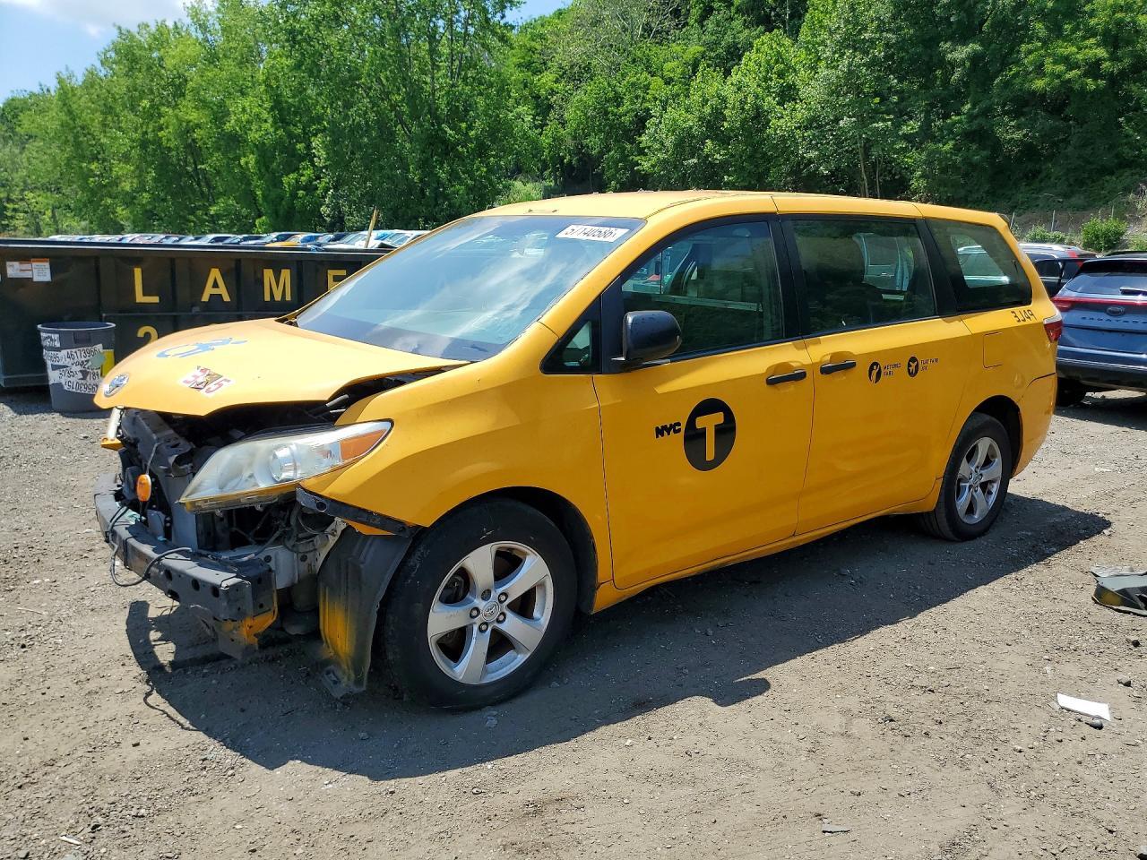 2016 Toyota Sienna L 7-Passenger - zdjęcie główne