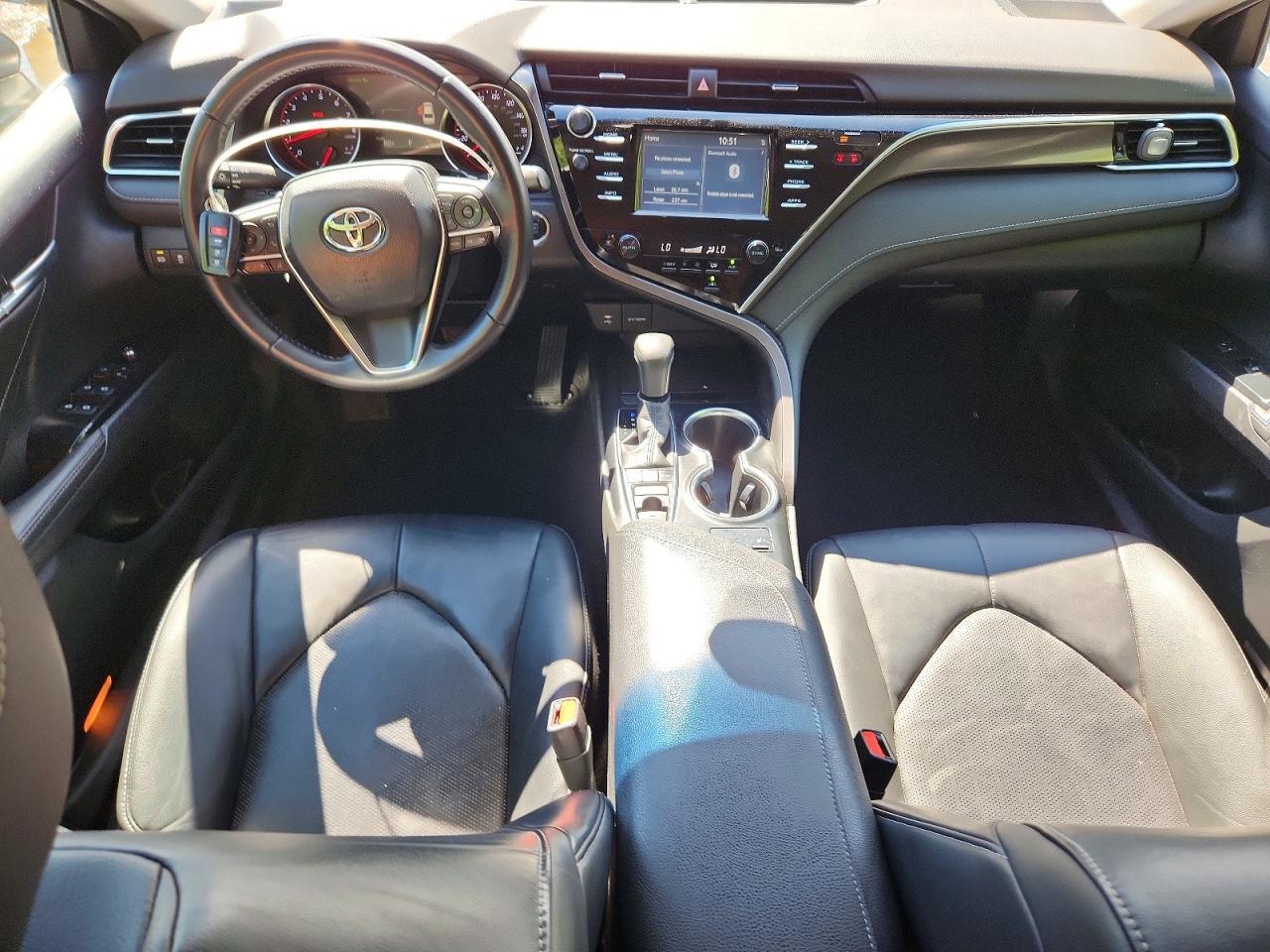 2018 Toyota Camry Xse - zdjęcie 8