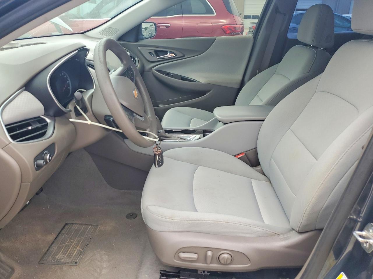 2019 Chevrolet Malibu Ls - zdjęcie 7