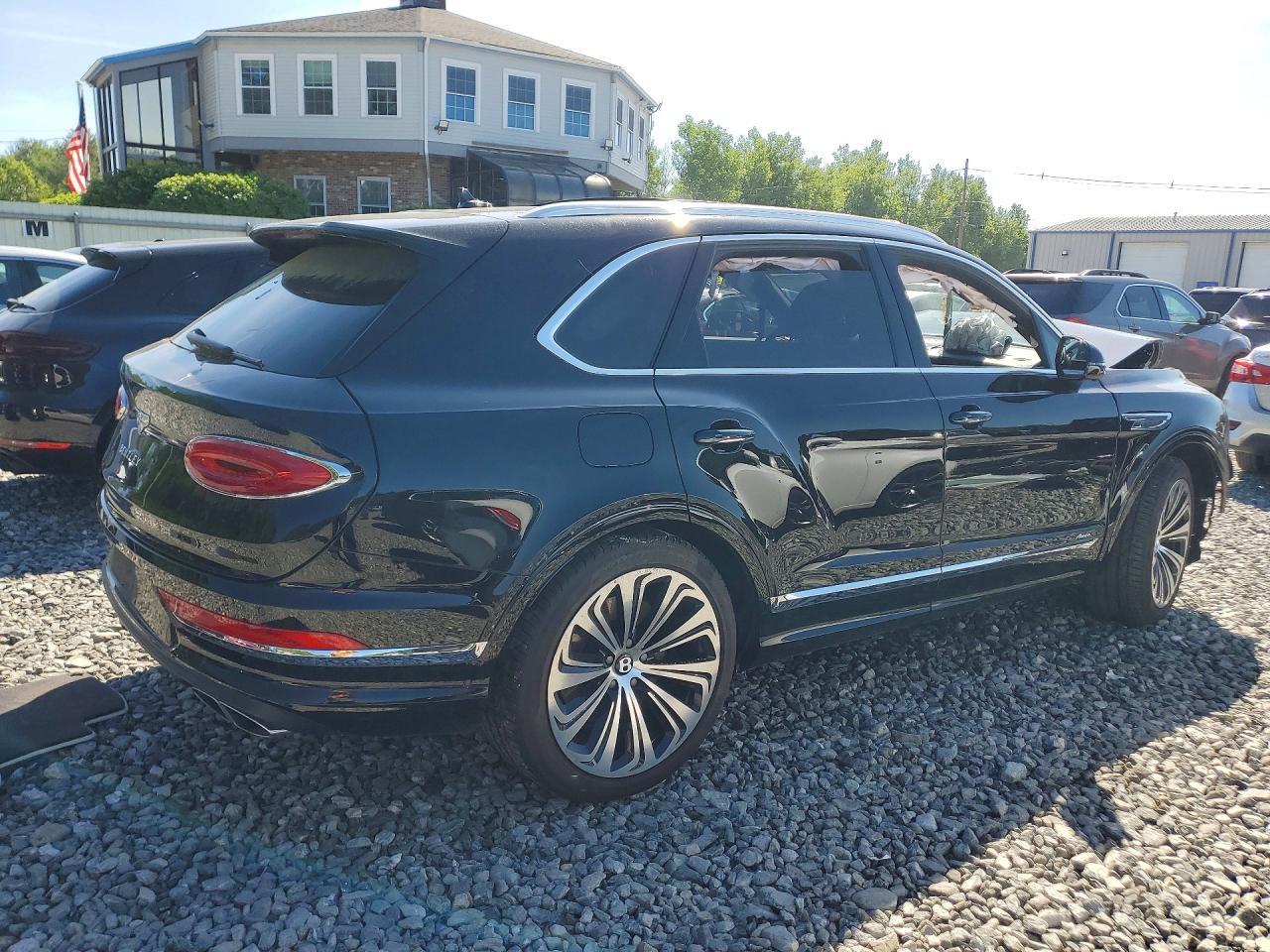 2024 Bentley Bentayga - zdjęcie 3