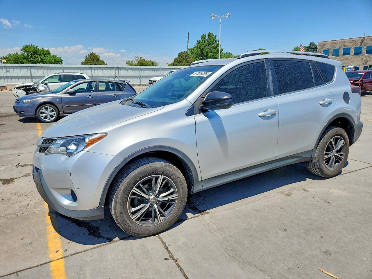 2014 Toyota Rav4 Le - zdjęcie główne