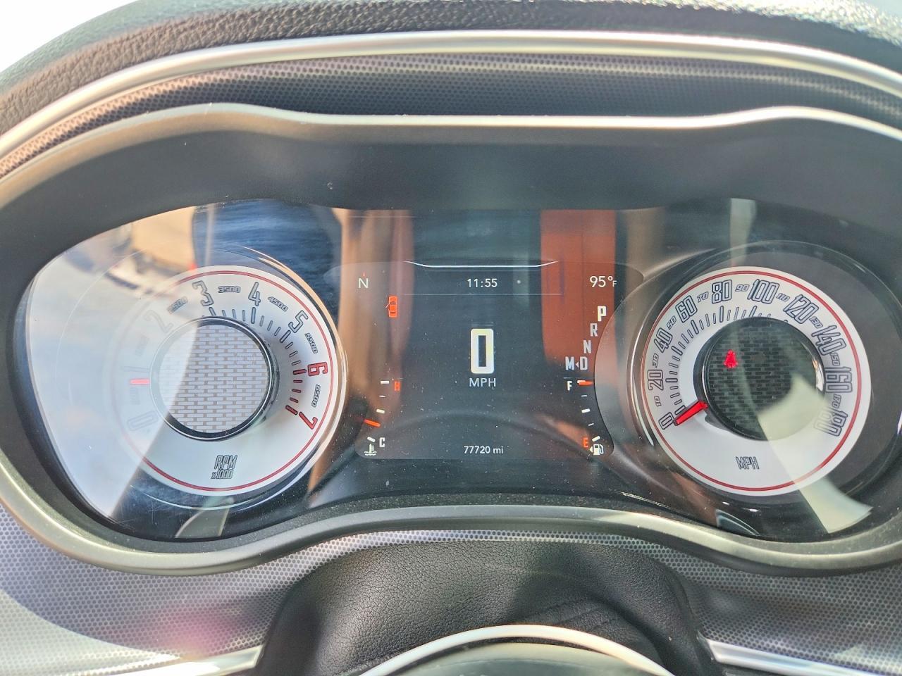 2017 Dodge Challenger R/T 392 - zdjęcie 9