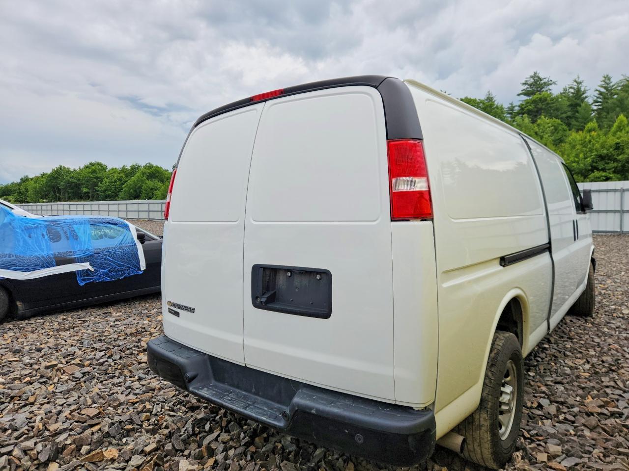 2022 Chevrolet Express G2500 4Lt - zdjęcie 3