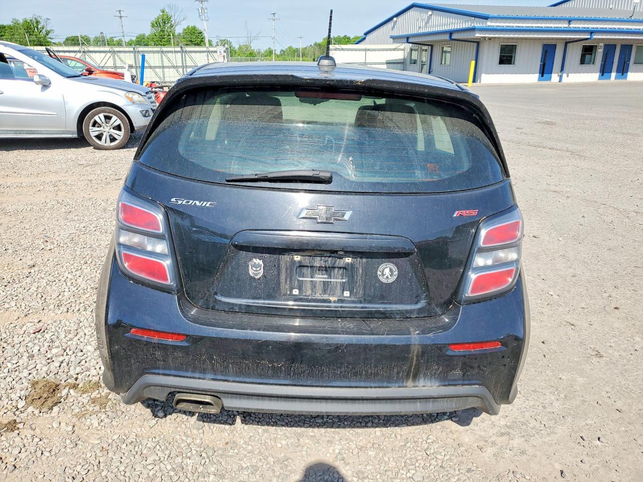 2020 Chevrolet Sonic Lt - zdjęcie 6