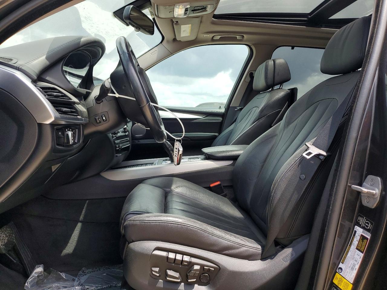 2015 BMW X5 xDrive50I - zdjęcie 7