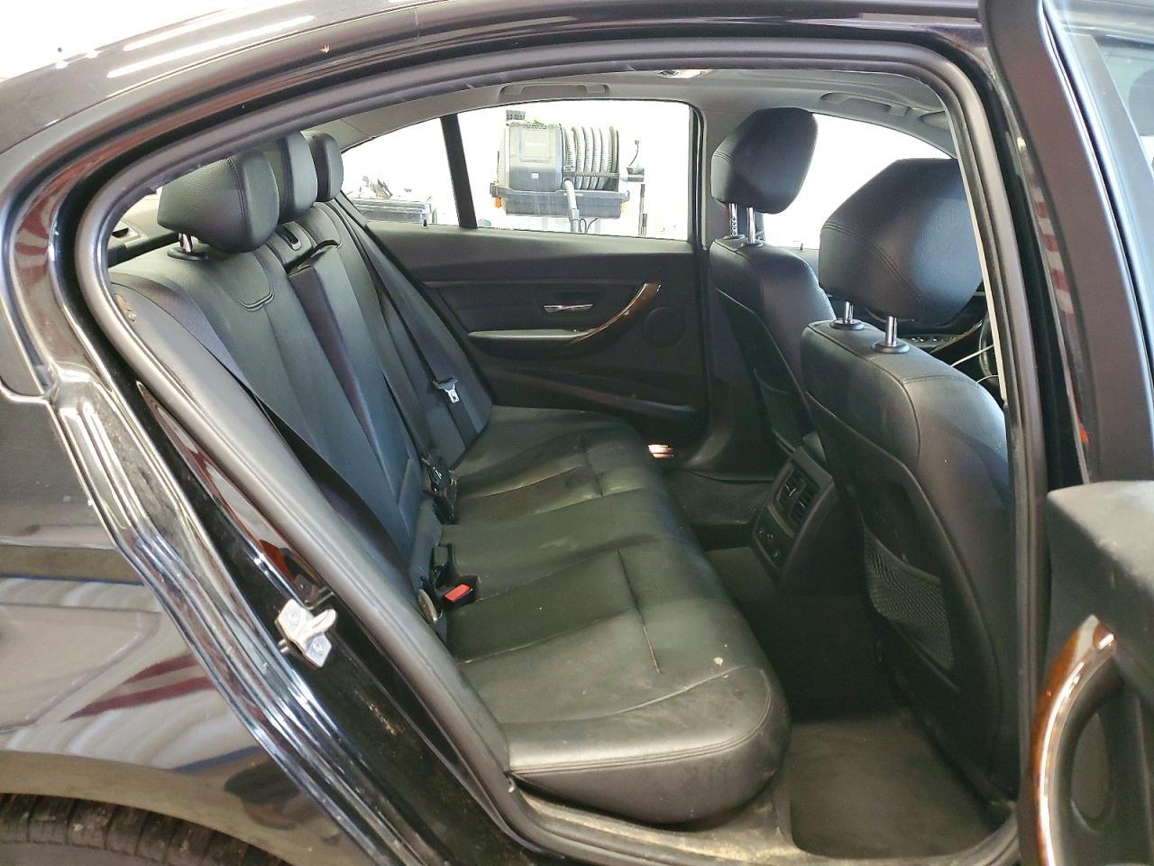 2015 BMW Seria 3 328i - zdjęcie 10