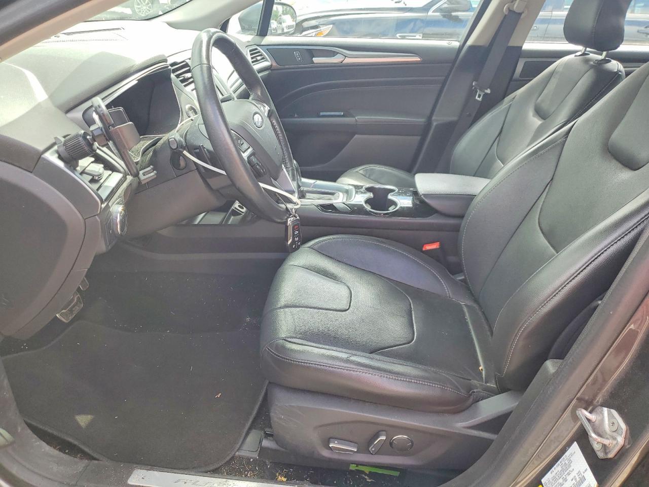 2015 Ford Fusion Titanium - zdjęcie 7