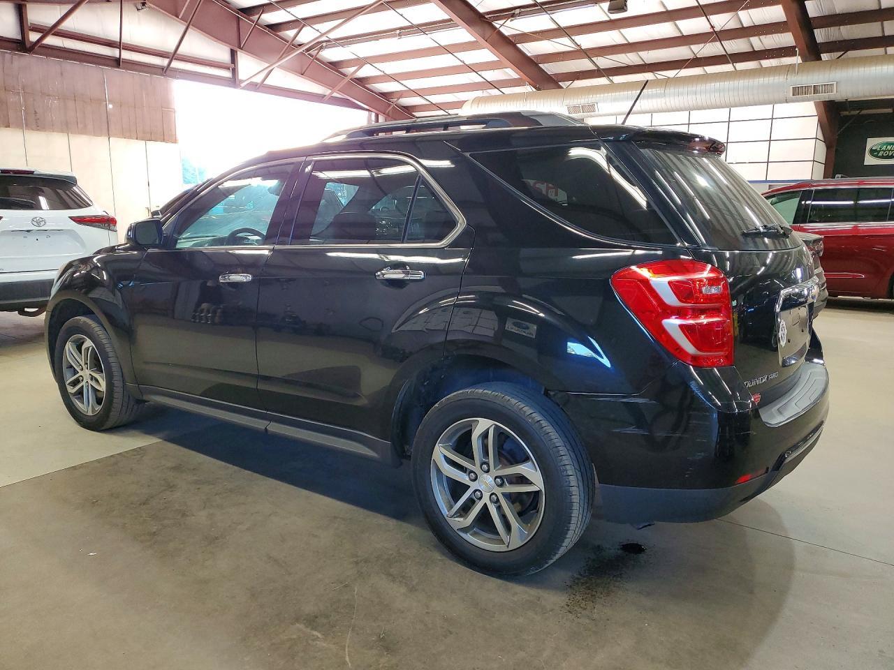 2017 Chevrolet Equinox Premier - zdjęcie 2