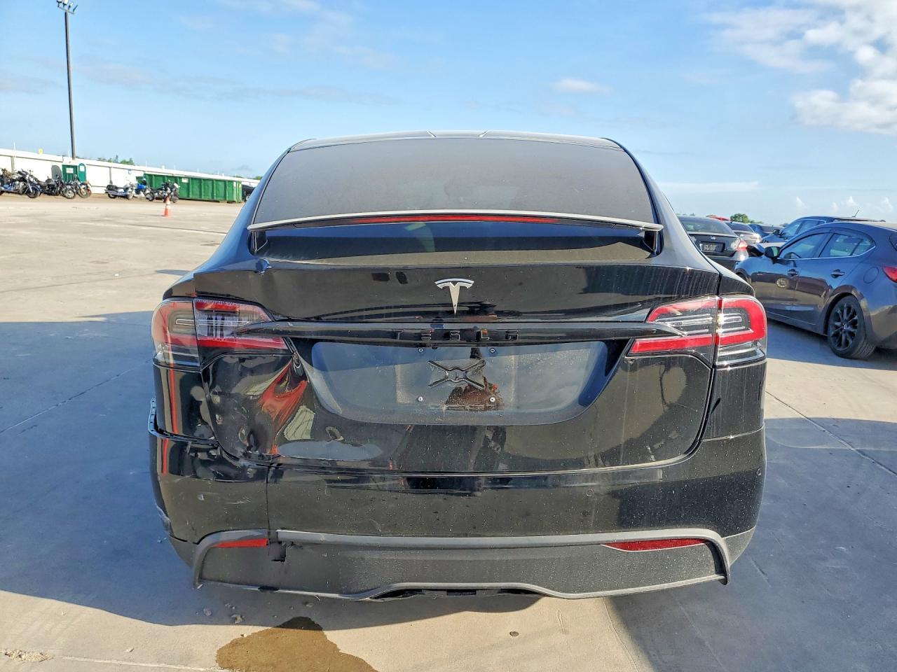 2022 Tesla Model X - zdjęcie 6