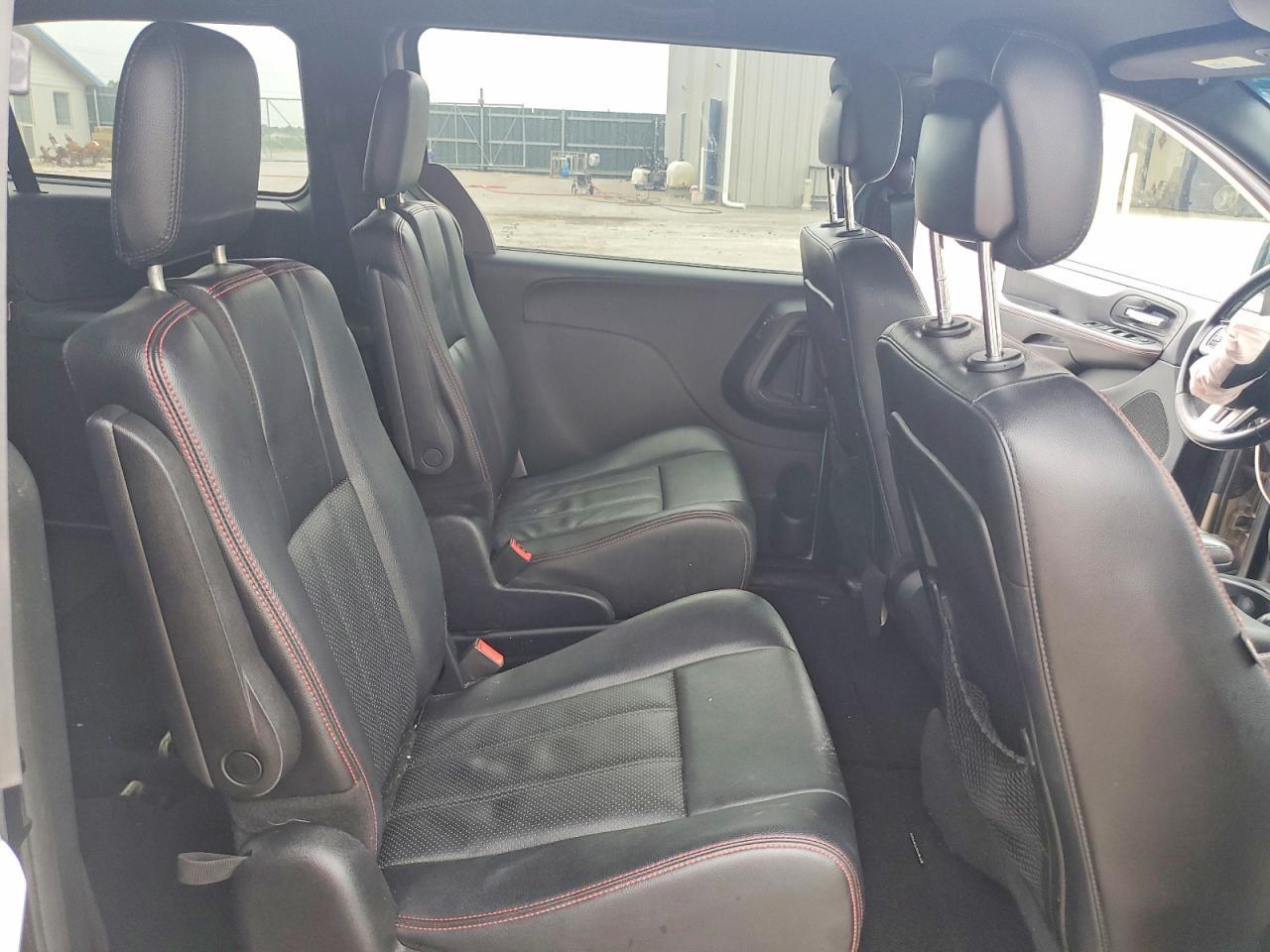 2014 Dodge Grand Caravan R/T - zdjęcie 11