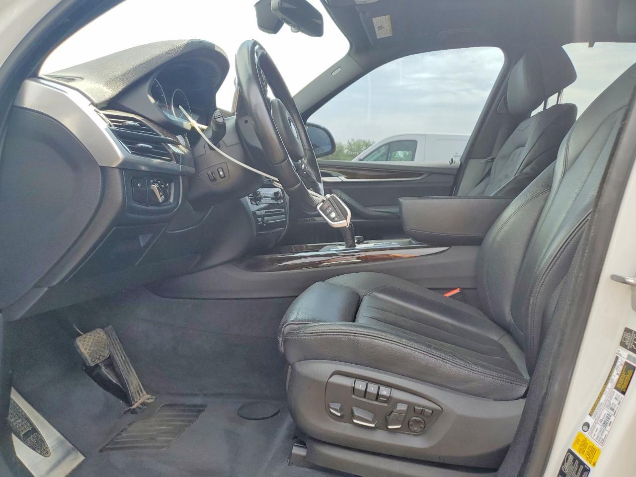 2014 BMW X5 xDrive50I - zdjęcie 7