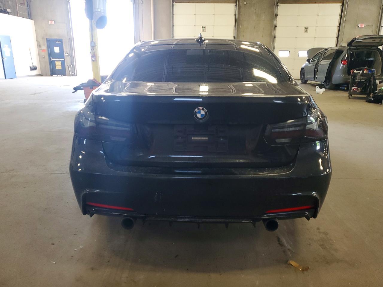 2014 BMW 335 Xi - zdjęcie 6