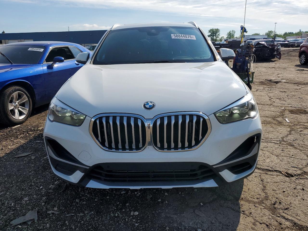 2021 BMW X1 xDrive28I - zdjęcie 5