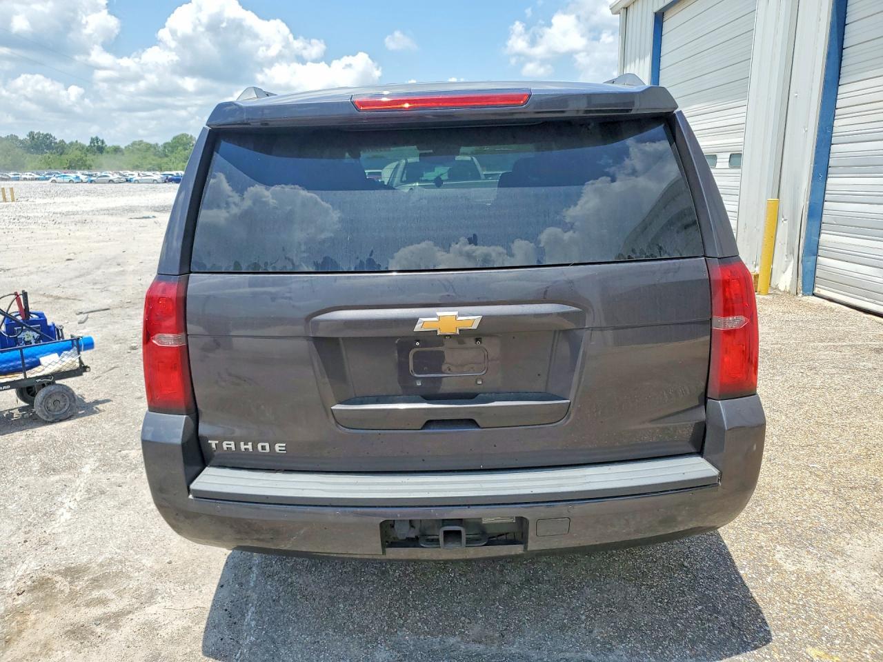 2016 Chevrolet Tahoe C1500 Lt - zdjęcie 6