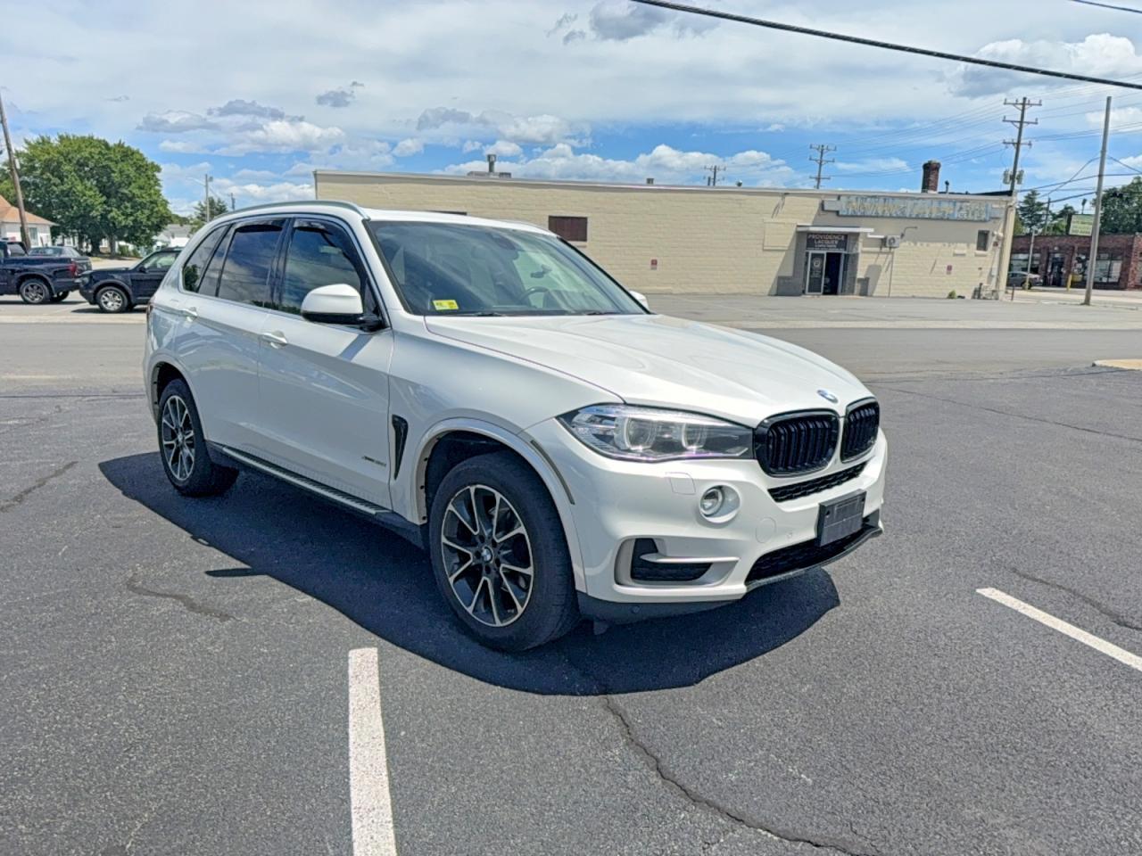 2017 BMW X5 xDrive35I - zdjęcie główne