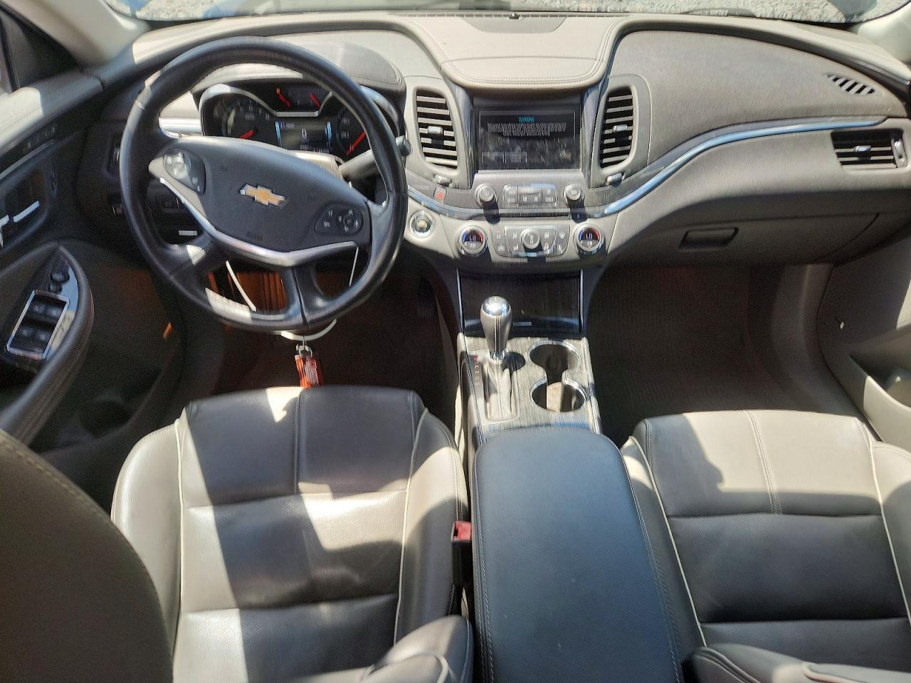 2019 Chevrolet Impala Premier - zdjęcie 8