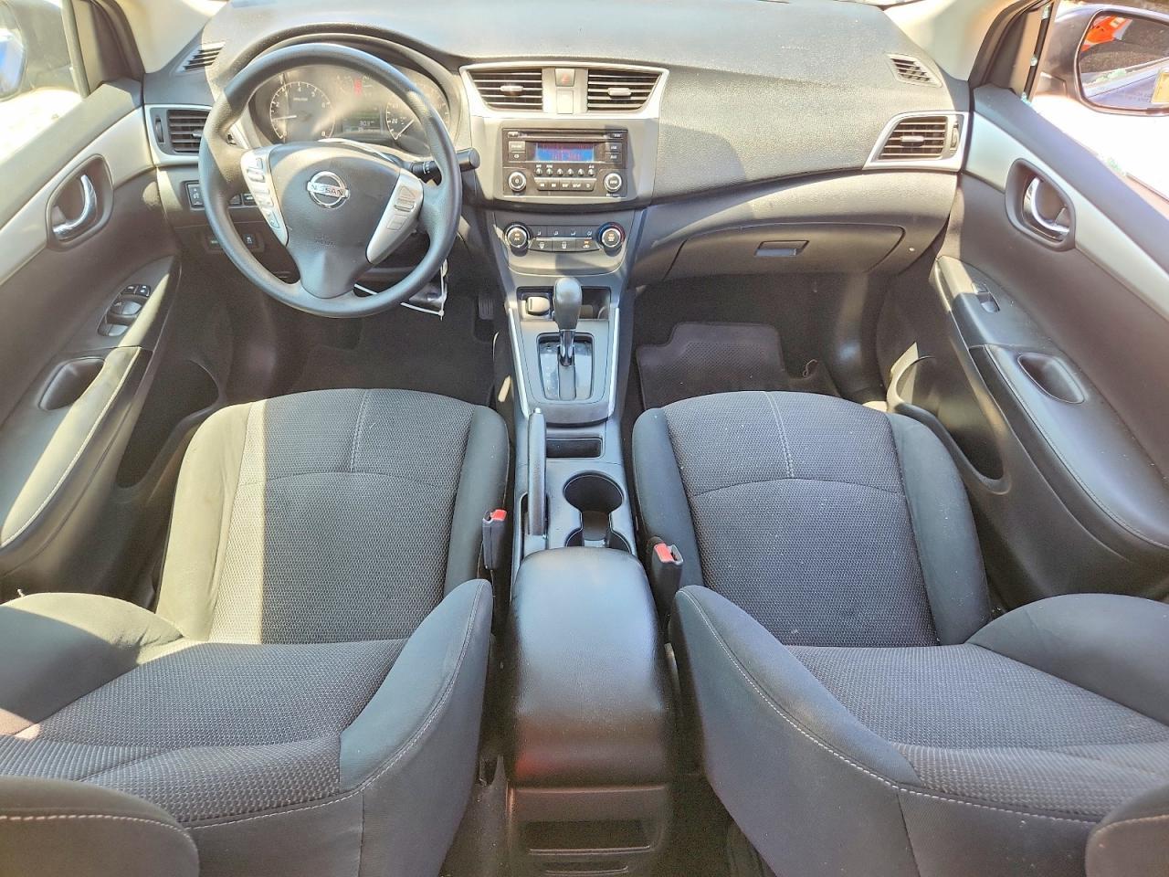 2017 Nissan Sentra S - zdjęcie 8