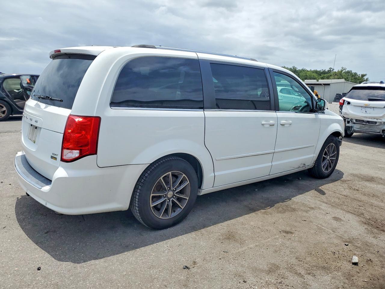 2017 Dodge Grand Caravan Sxt - zdjęcie 3