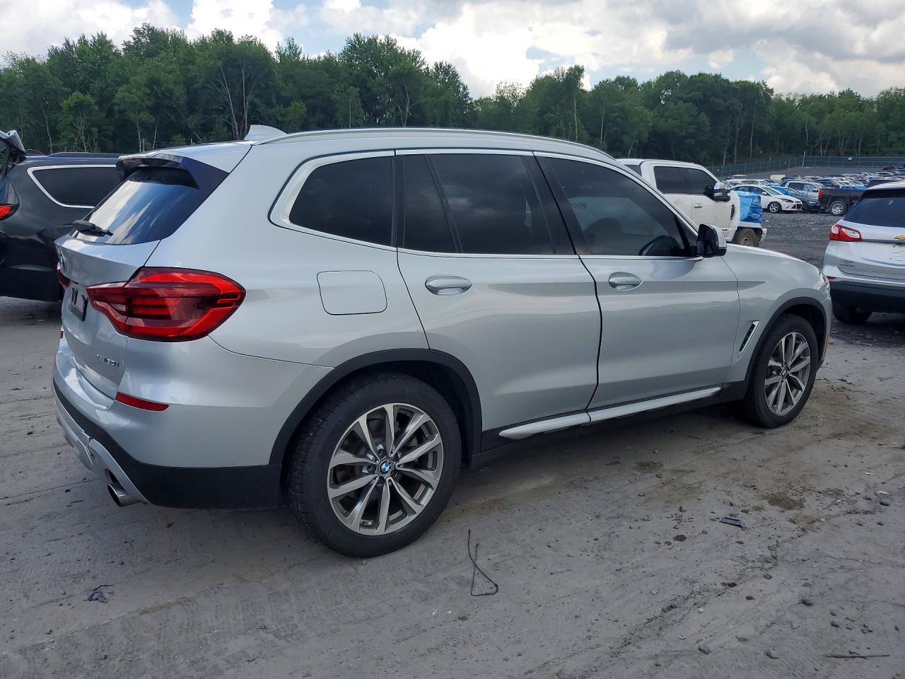 2019 BMW X3 xDrive30I - zdjęcie 3