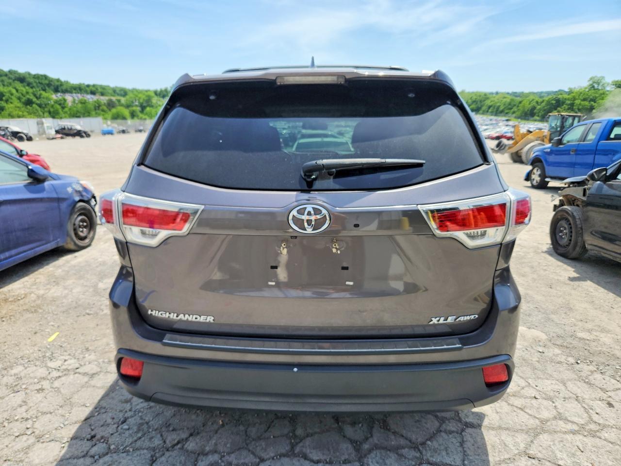 2016 Toyota Highlander Xle - zdjęcie 6